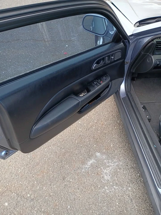 1999 Honda Prelude 5th Gen - Image 6 of 10