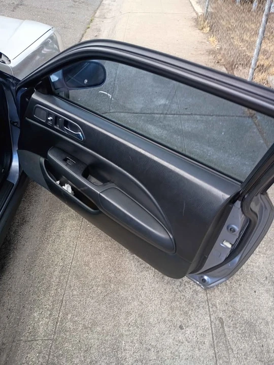 1999 Honda Prelude 5th Gen - Image 4 of 10
