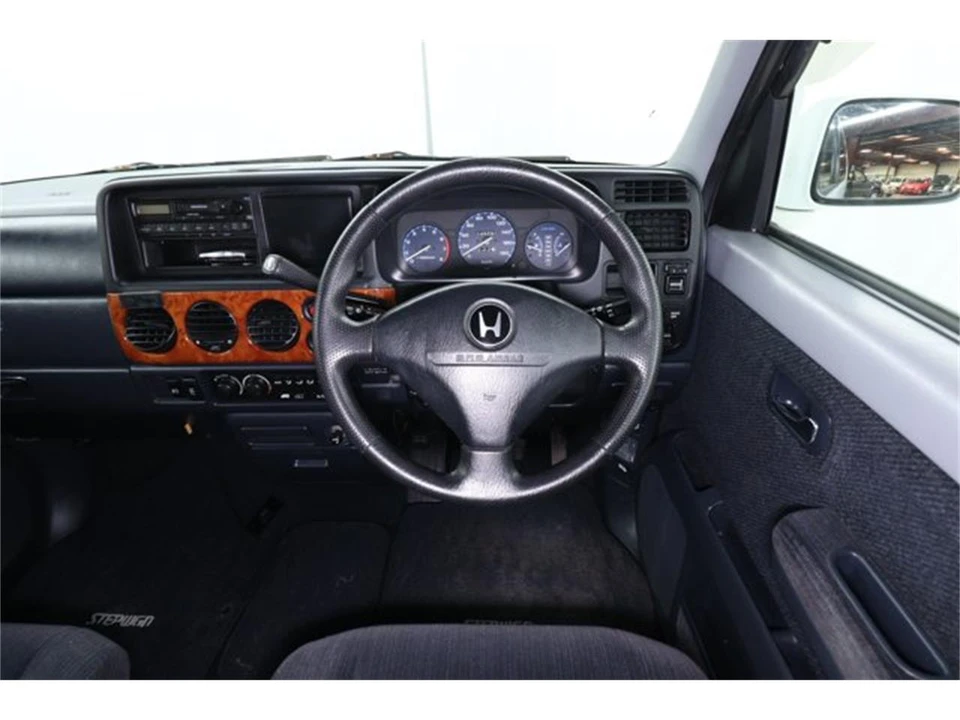 1999 Honda Stepwgn - Image 10 of 31
