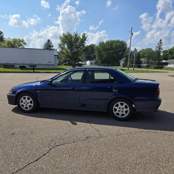 1999 Honda Torneo - Image 7 of 31