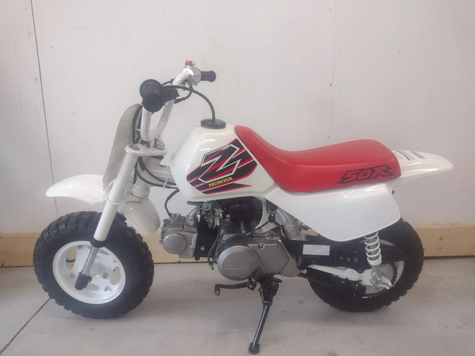 1999 Honda Motorcycles - Image 2 of 31