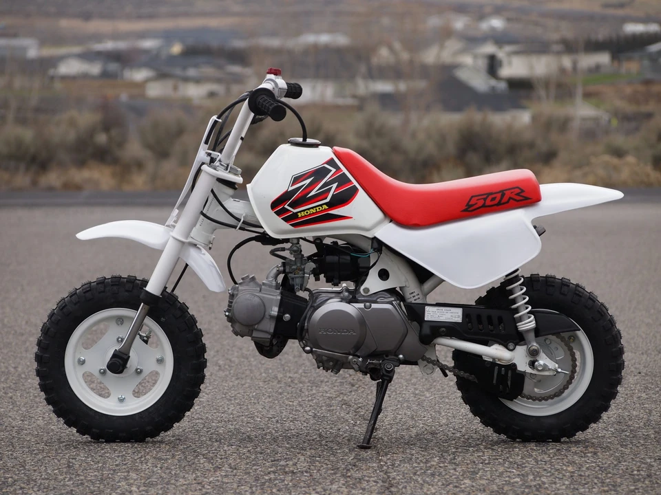 1999 Honda Motorcycles - Image 2 of 31