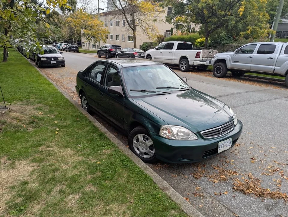 1999 Honda EM1 Civic Si - Image 2 of 13