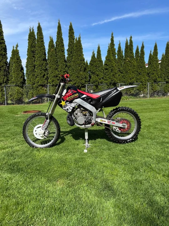 1999 Honda CR - Image 2 of 9