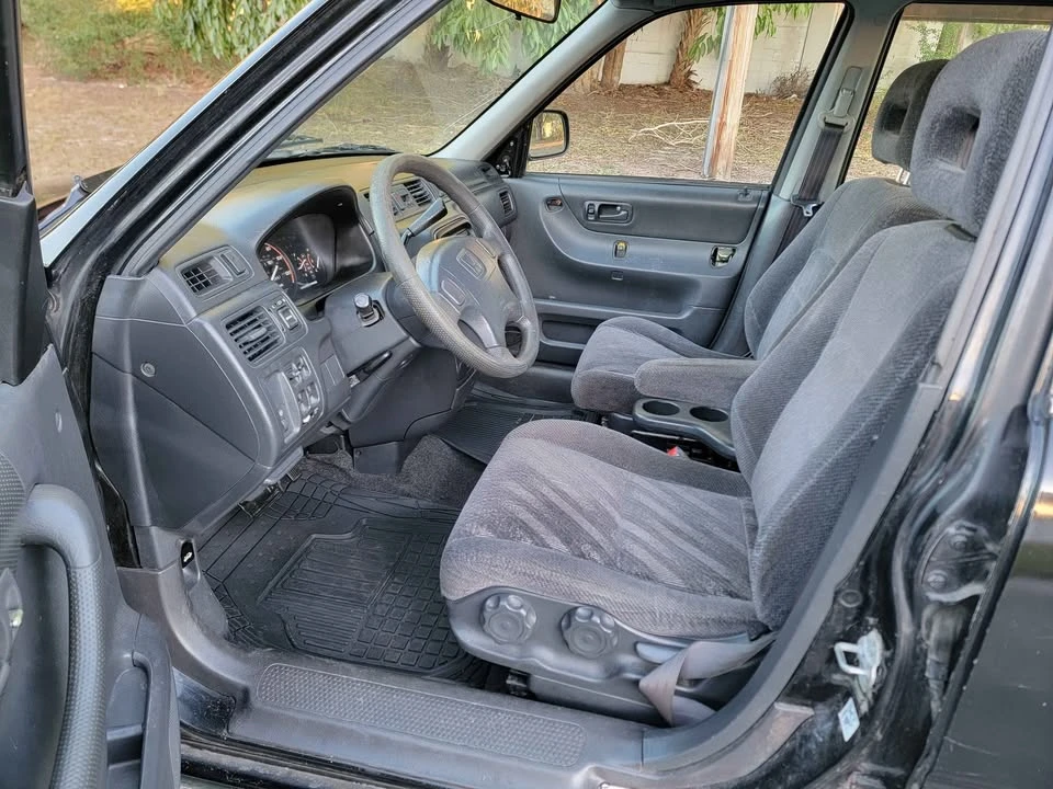 1999 Honda CR-V 1st Gen - Image 4 of 6