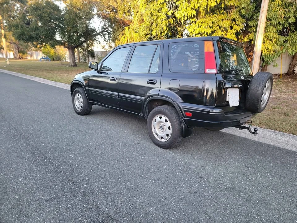 1999 Honda CR-V 1st Gen - Image 2 of 6