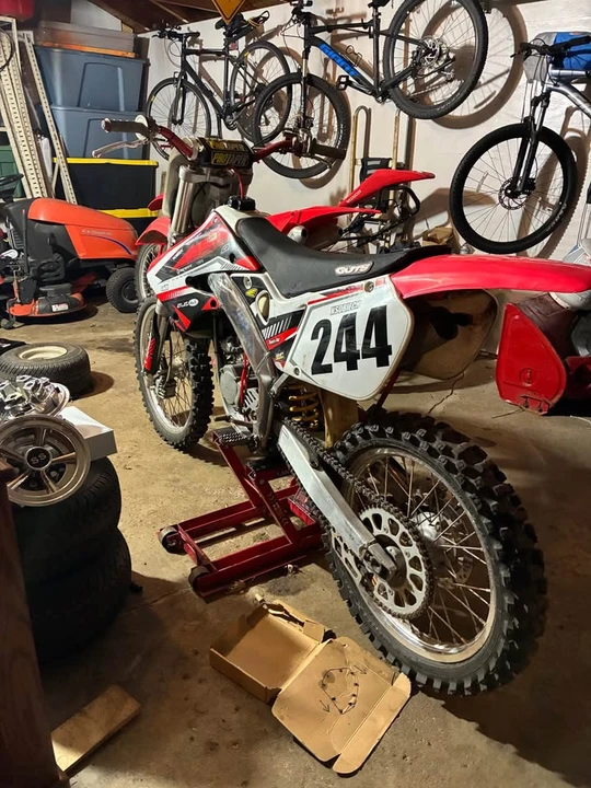 1999 Honda CR - Image 5 of 5