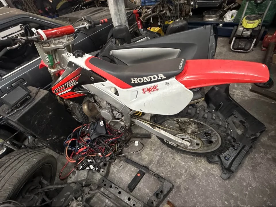 1999 Honda CR - Image 4 of 4