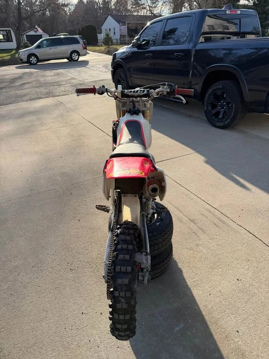 1999 Honda CR - Image 3 of 7