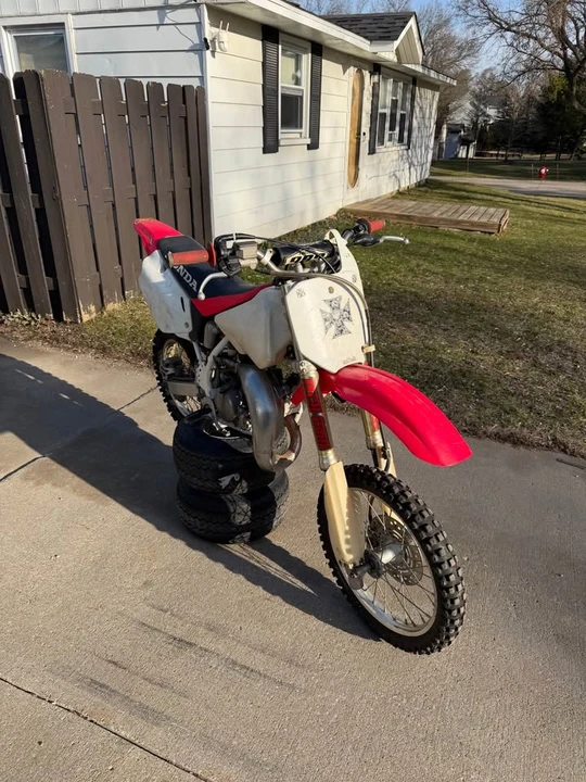 1999 Honda CR - Image 6 of 7