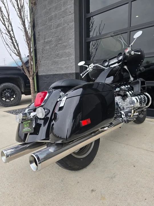 1999 Honda Gold Wing - Image 8 of 9