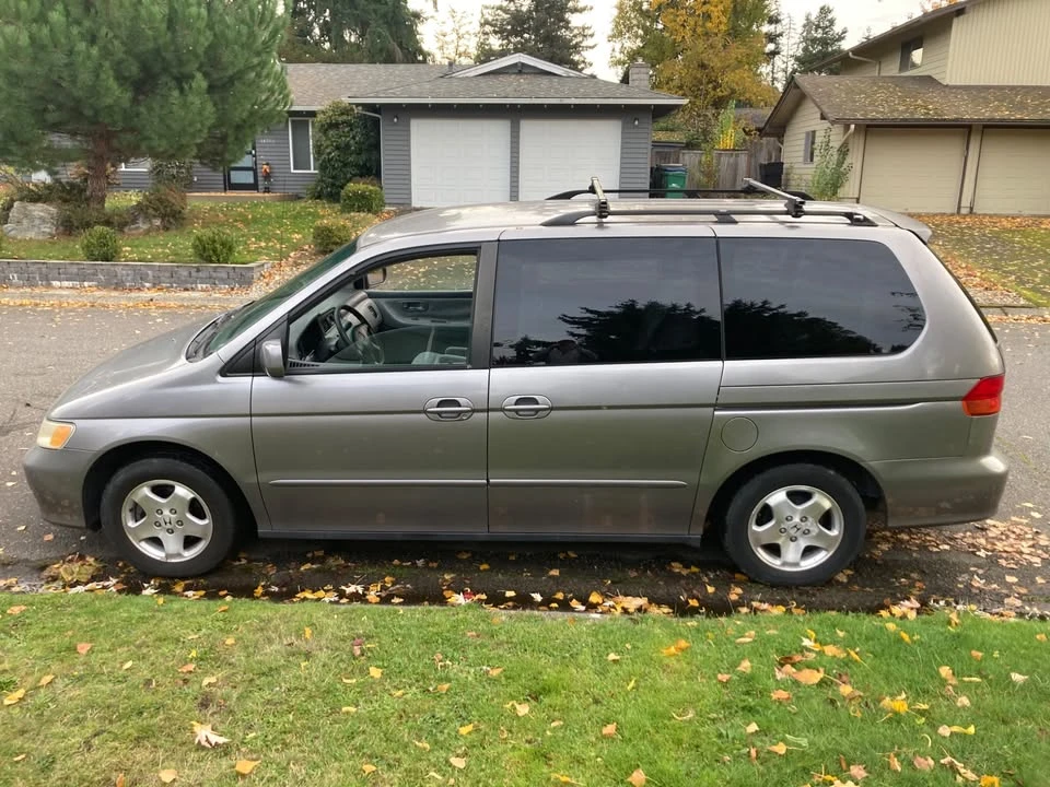 1999 Honda Odyssey - Image 2 of 11