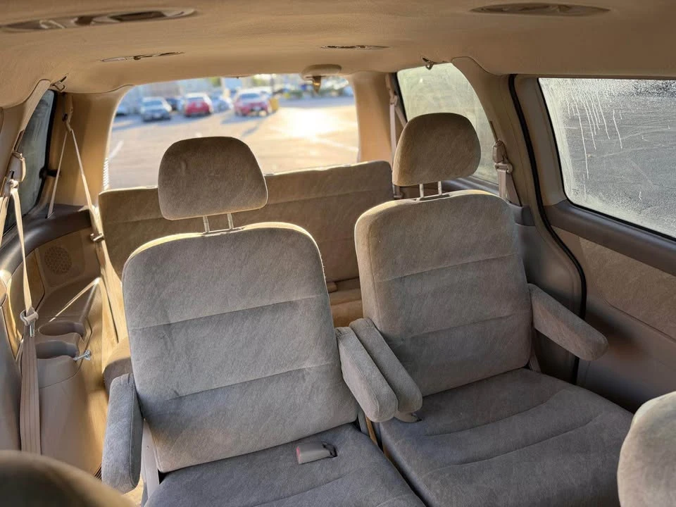 1999 Honda Odyssey - Image 9 of 16