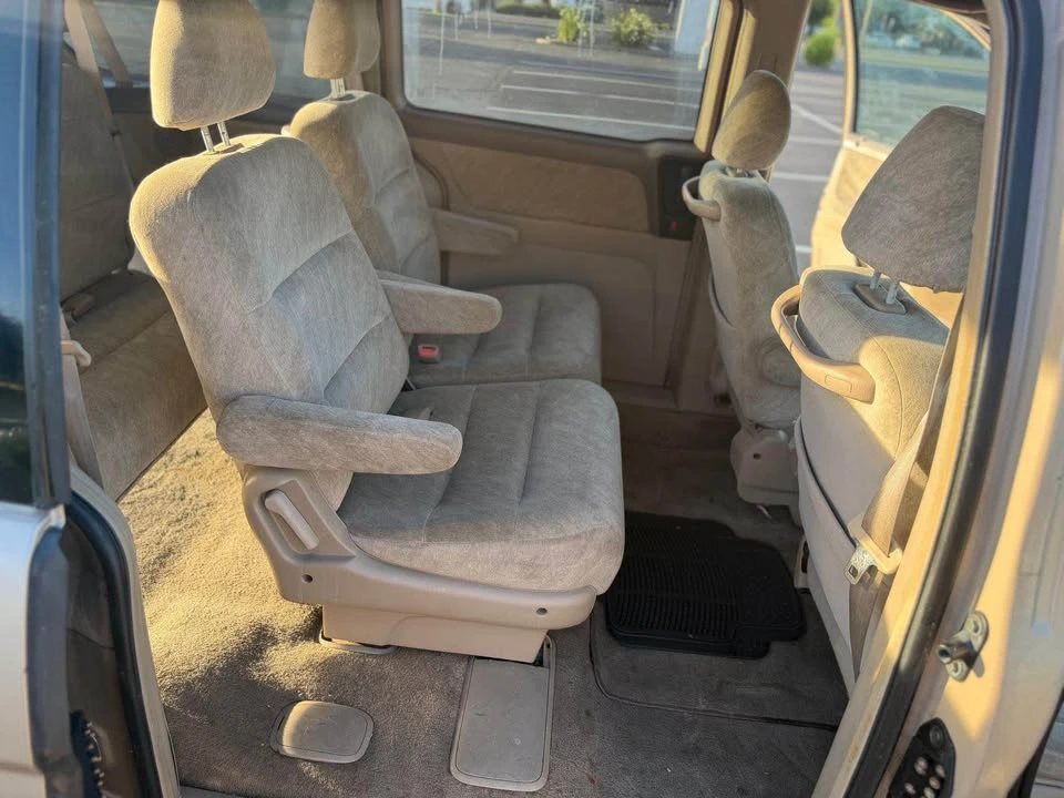 1999 Honda Odyssey - Image 5 of 16