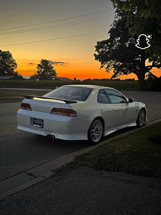 1999 Honda Prelude 5th Gen - Image 2 of 5