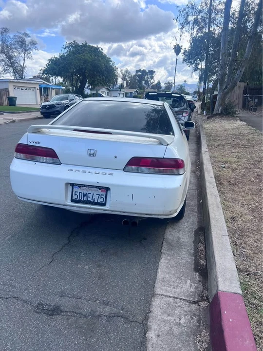 1999 Honda Prelude 5th Gen - Image 2 of 9