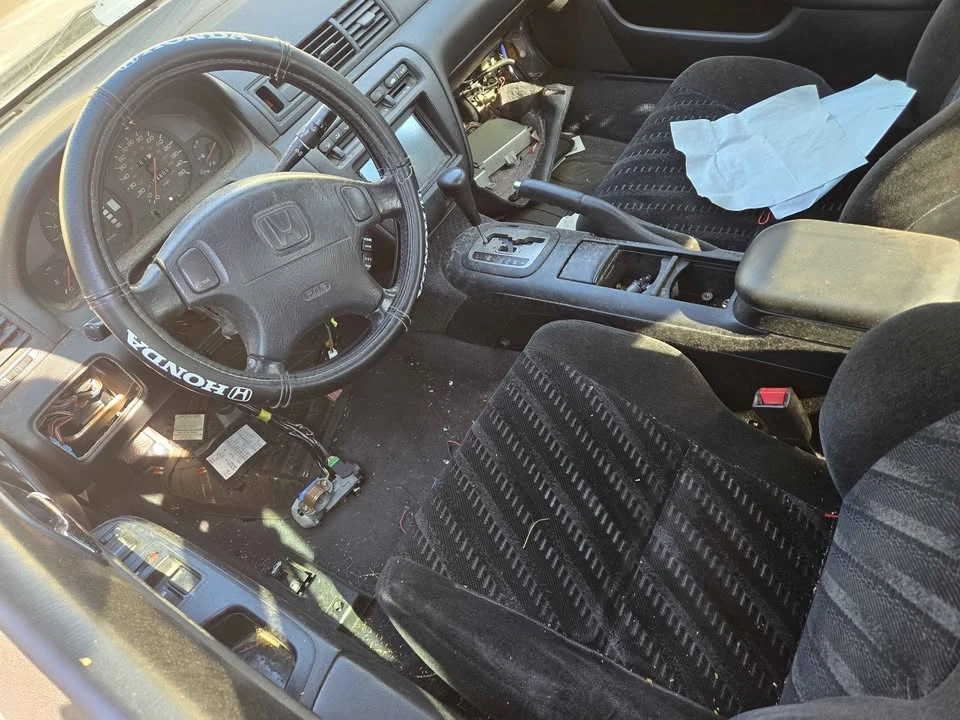 1999 Honda Prelude 5th Gen - Image 2 of 8