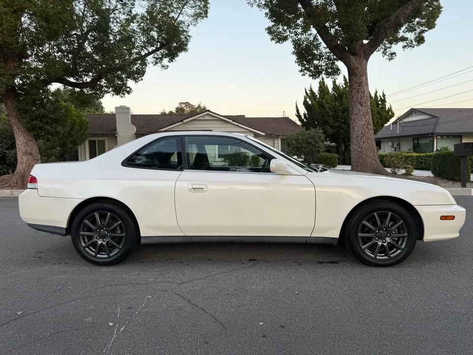 1999 Honda Prelude 5th Gen - Image 2 of 12