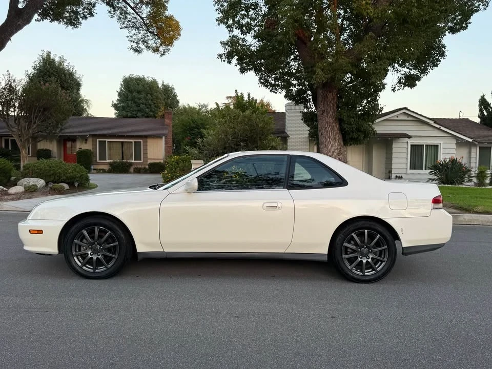 1999 Honda Prelude 5th Gen - Image 5 of 12