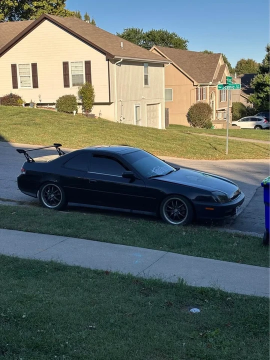 1999 Honda Prelude 5th Gen - Image 2 of 2