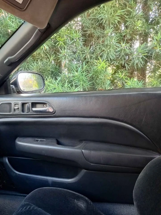 1999 Honda Prelude 5th Gen - Image 7 of 11