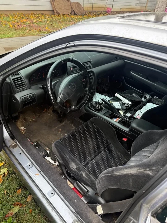 1999 Honda Prelude 5th Gen - Image 5 of 11