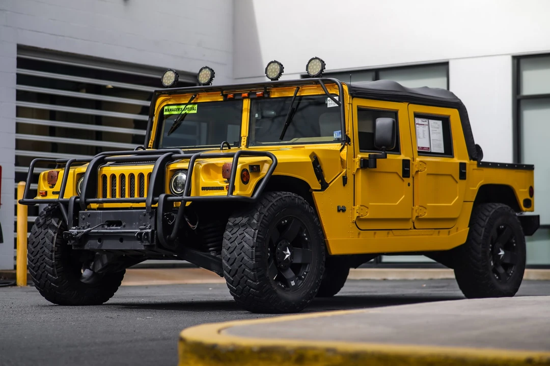 1999 Hummer Hummer H1 - Image 2 of 31