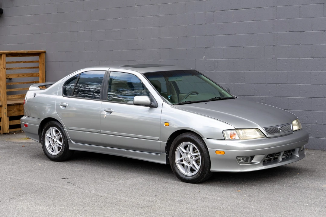 1999 Infiniti G20 2nd Gen - Image 2 of 31