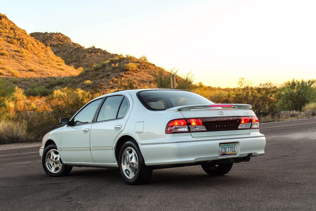 1999 Infiniti I30 1st Gen - Image 11 of 31