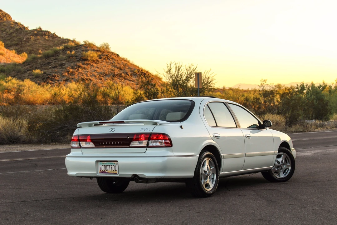 1999 Infiniti I30 1st Gen - Image 10 of 31