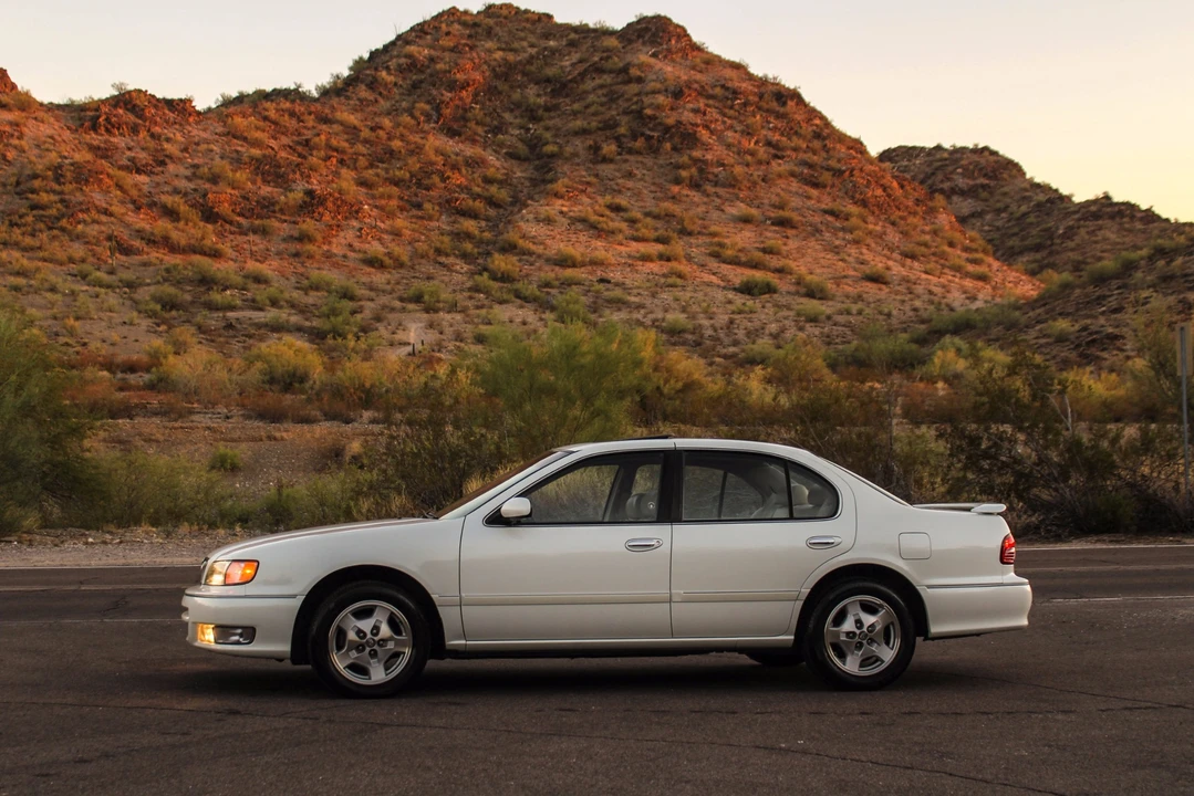 1999 Infiniti I30 1st Gen - Image 8 of 31