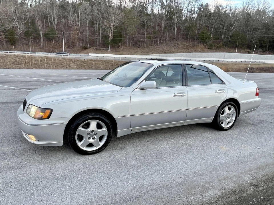 1999 Infiniti Q45 2nd Gen - Image 2 of 31