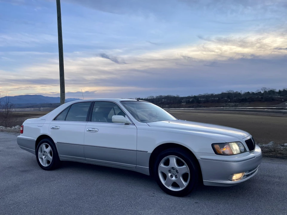1999 Infiniti Q45 2nd Gen - Image 11 of 31