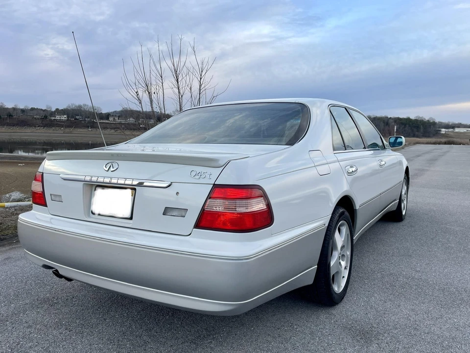 1999 Infiniti Q45 2nd Gen - Image 15 of 31