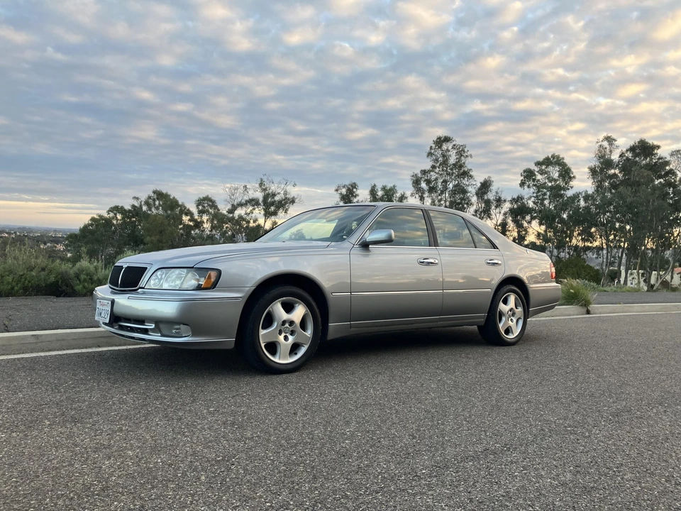 1999 Infiniti Q45 2nd Gen - Image 2 of 31