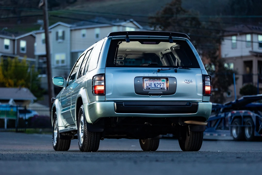 1999 Infiniti QX4 - Image 21 of 31
