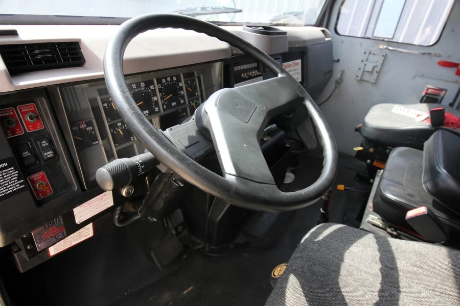 1999 International - Image 4 of 8