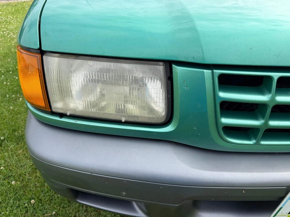 1999 Isuzu - Image 12 of 31