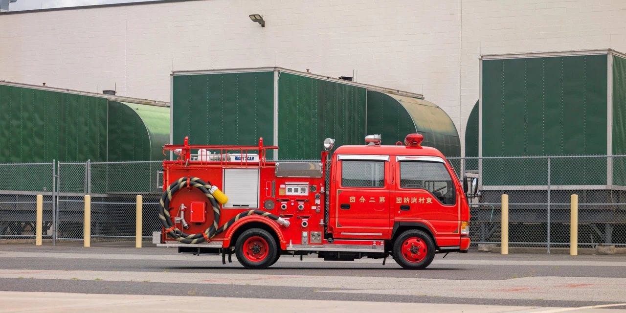 1999 Isuzu Elf - Image 8 of 31