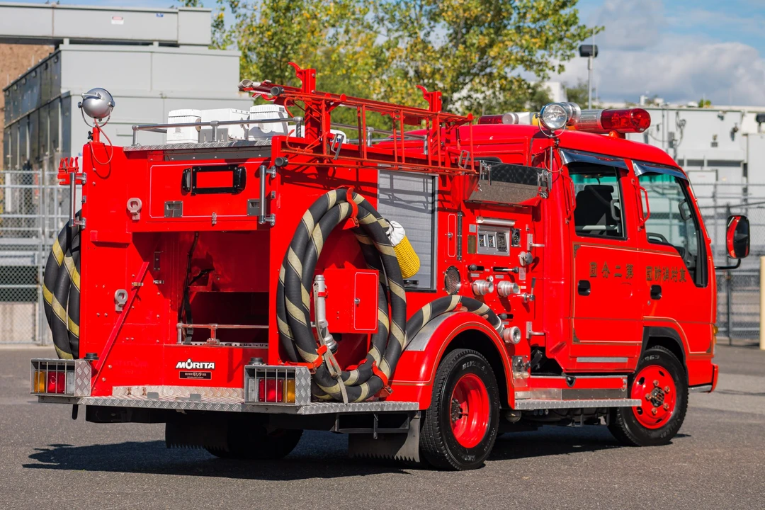 1999 Isuzu Elf - Image 25 of 31