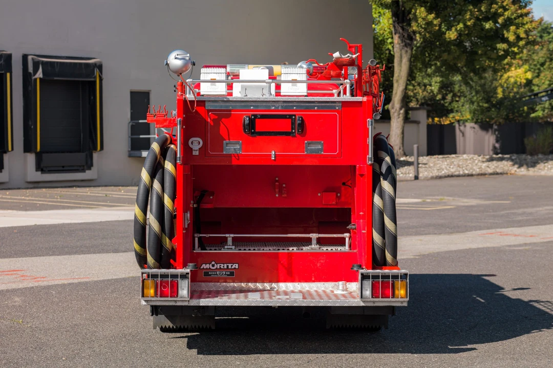 1999 Isuzu Elf - Image 23 of 31