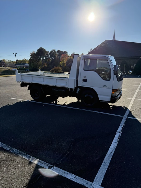 1999 Isuzu Elf - Image 28 of 31