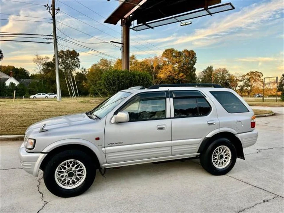 1999 Isuzu Rodeo - Image 11 of 15