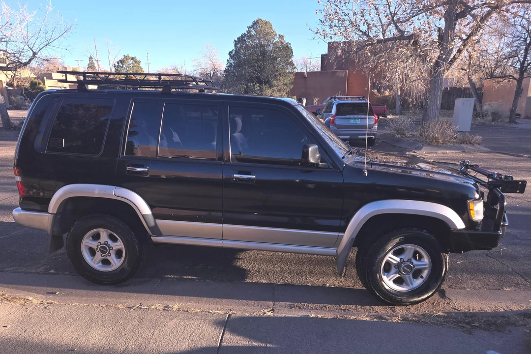 1999 Isuzu Trooper - Image 14 of 31