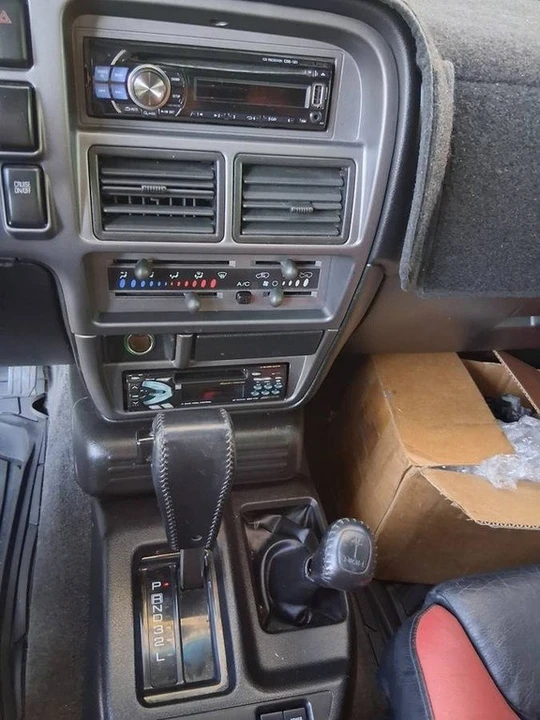 1999 Isuzu VehiCROSS - Image 9 of 18