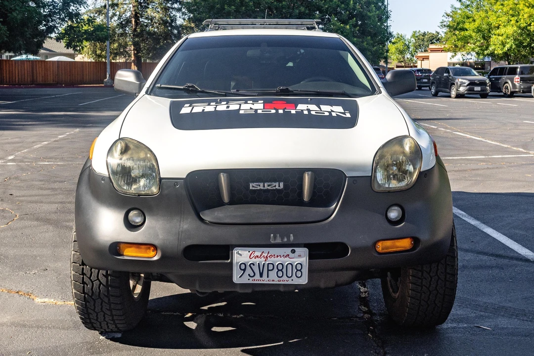 1999 Isuzu VehiCROSS - Image 2 of 31