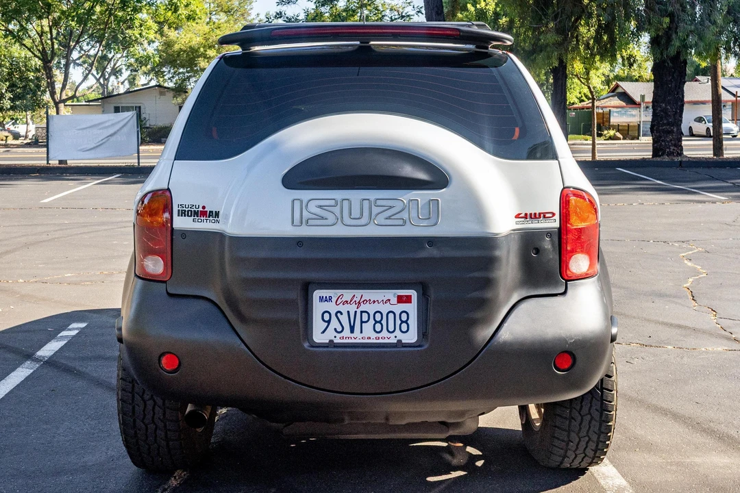 1999 Isuzu VehiCROSS - Image 5 of 31