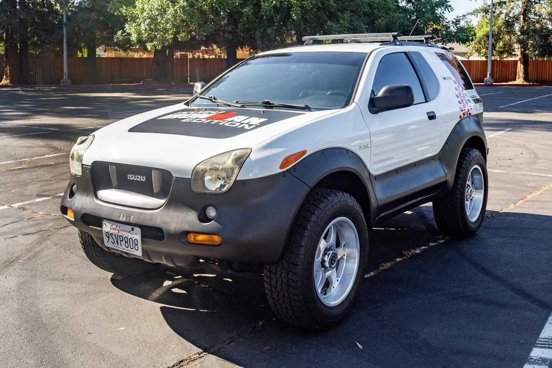 1999 Isuzu VehiCROSS - Image 6 of 31