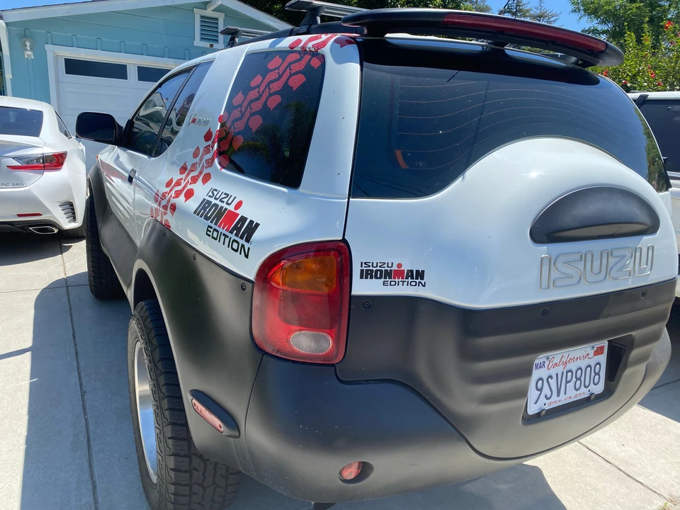 1999 Isuzu VehiCROSS - Image 26 of 31