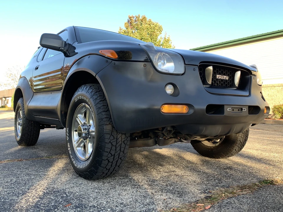 1999 Isuzu VehiCROSS - Image 5 of 31